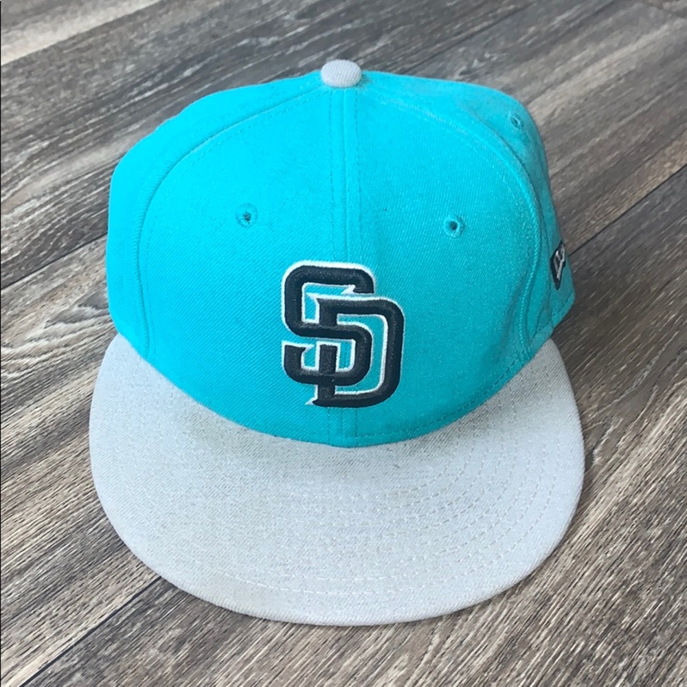 New Era fitted